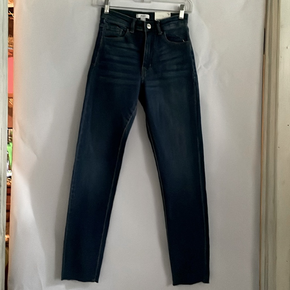 Forever 21 Blue “Mom” Denim with Distressed Hem, size 25